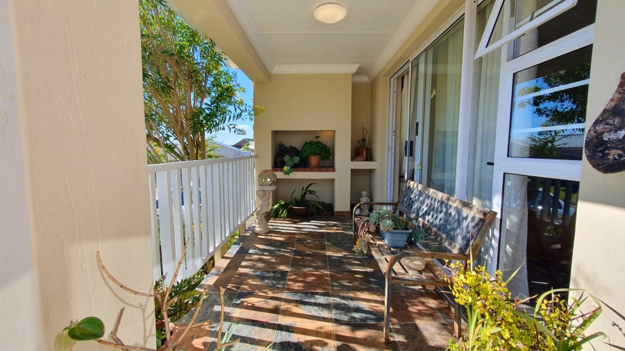 3 Bedroom Property for Sale in Heiderand Western Cape